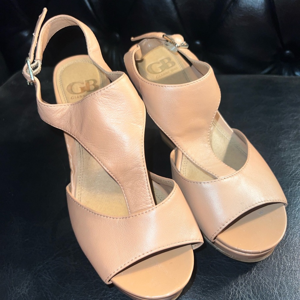 Gianni Bini Beige Wedges